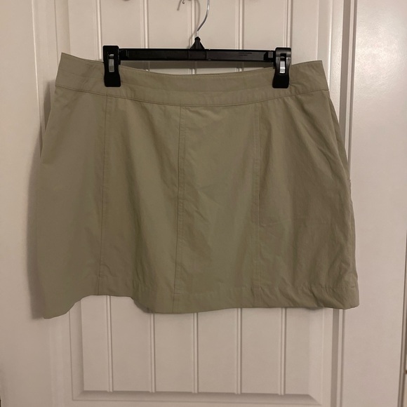 Isis Mini GOLF Skirt 14‎ khaki tan, 3 Pockets  Zip / Buttons Nylon Spandex - Picture 9 of 10